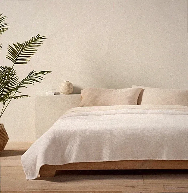 Casaluna-Waffle Blanket King Size White 51% Lyocell/ 49% Cotton Brand New!